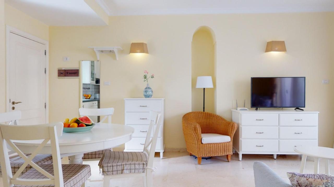 Schoene Wohnung Direkt Am Meer Mit Meerblick, Wlan Puerto De Mogan Bagian luar foto